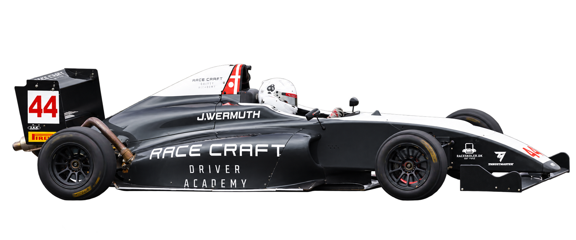 Janine i sin sorte og hvide #44 F4-racer fra RaceCraft Driver Academy
